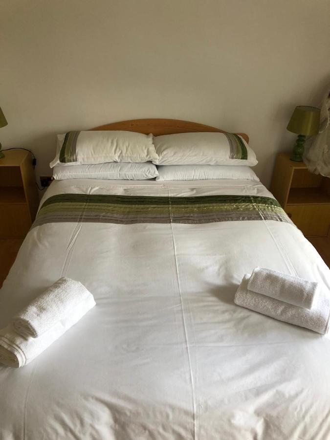 Atlantic Way Guest House เกลนตีส์ ภายนอก รูปภาพ